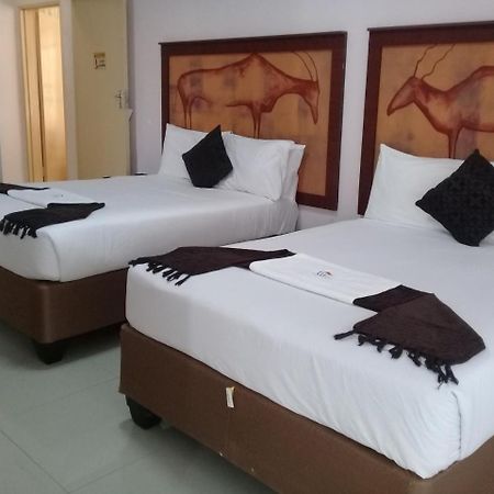 Upper Room Guest House Francistown Exterior foto