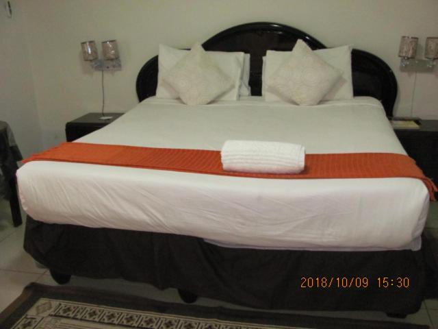 Upper Room Guest House Francistown Exterior foto