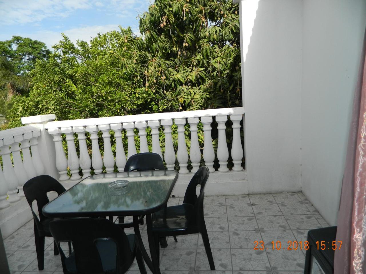 Upper Room Guest House Francistown Exterior foto
